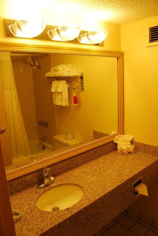 Ramada Conference Center Hotell Morgantown Exteriör bild
