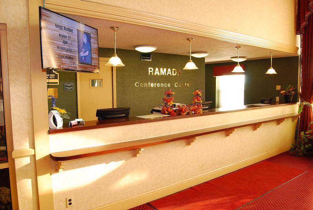 Ramada Conference Center Hotell Morgantown Exteriör bild